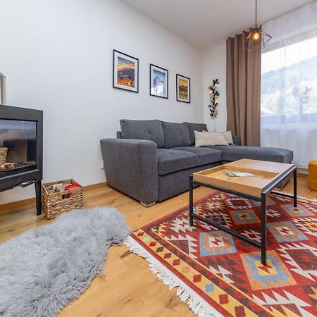 Apartman Juh 塔莱 外观 照片